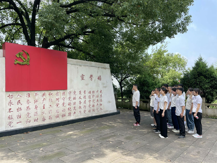參觀3.jpg
